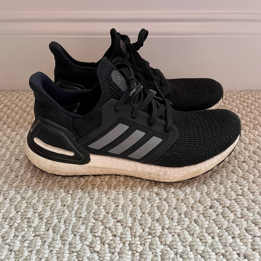 Women’s Adidas Ultraboost 20 Sz 6.5